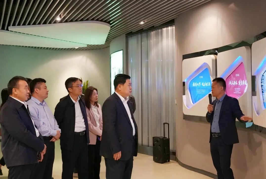 山东省聊城市市委副书记、市长张百顺，临清市市委副书记、市长雷启军一行到访江苏擎天工业互联网有限公司